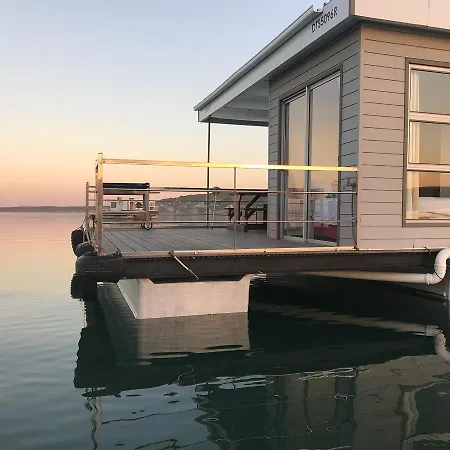 Kraalbaai Lifestyle House Boats Hotel Langebaan Exterior photo