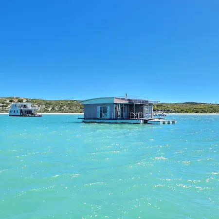 Kraalbaai Lifestyle House Boats Hotel Langebaan Exterior photo