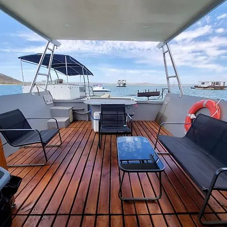 Kraalbaai Lifestyle House Boats Hotel Langebaan Exterior photo