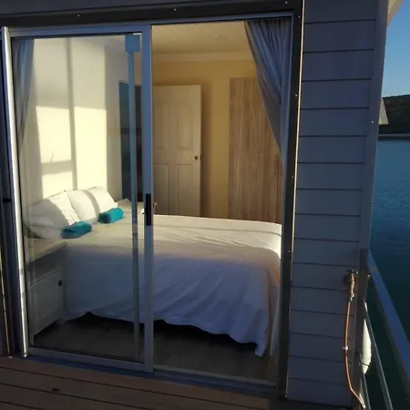 Kraalbaai Lifestyle House Boats Hotel Langebaan Exterior photo
