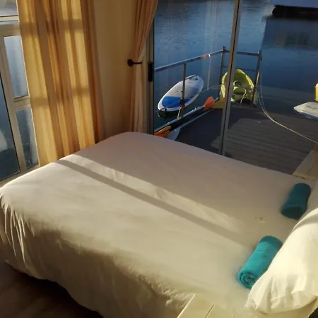 Kraalbaai Lifestyle House Boats Hotel Langebaan Exterior photo