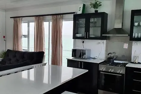 Kraalbaai Lifestyle House Boats Hotel Langebaan Exterior photo