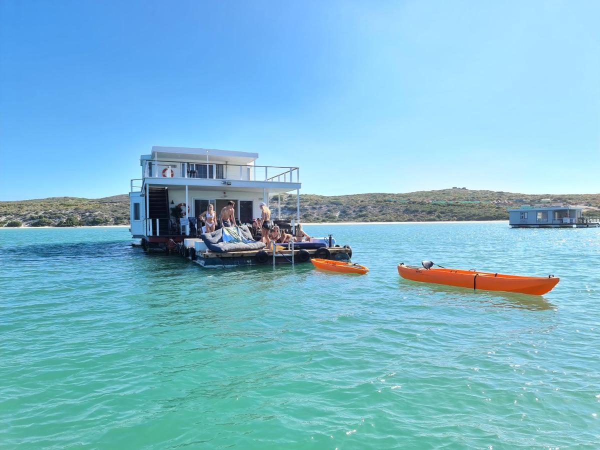 Kraalbaai Lifestyle House Boats Botel Langebaan