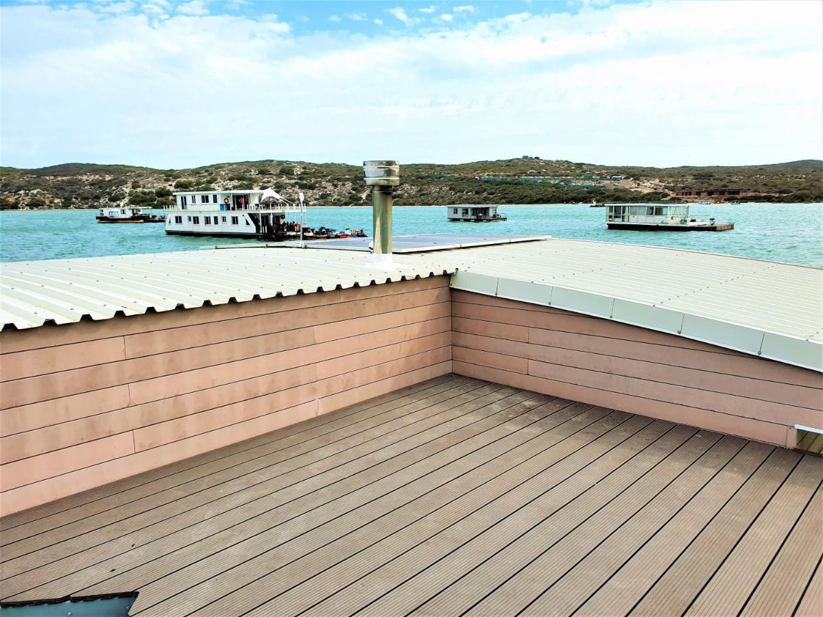 Kraalbaai Lifestyle House Boats Botel *