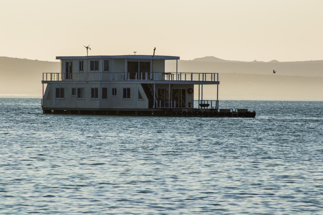 Kraalbaai Lifestyle House Boats * Langebaan