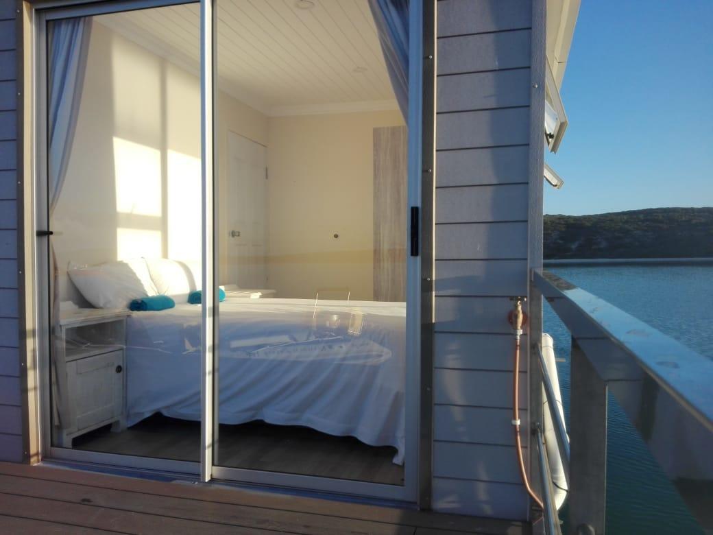 Botel Kraalbaai Lifestyle House Boats Langebaan