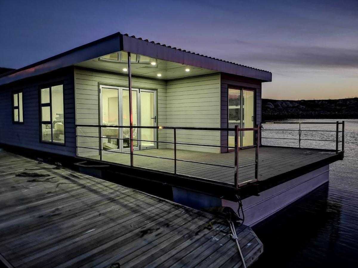 Botel Kraalbaai Lifestyle House Boats Langebaan