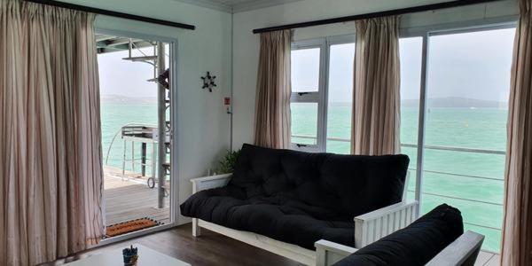 Botel Kraalbaai Lifestyle House Boats Langebaan